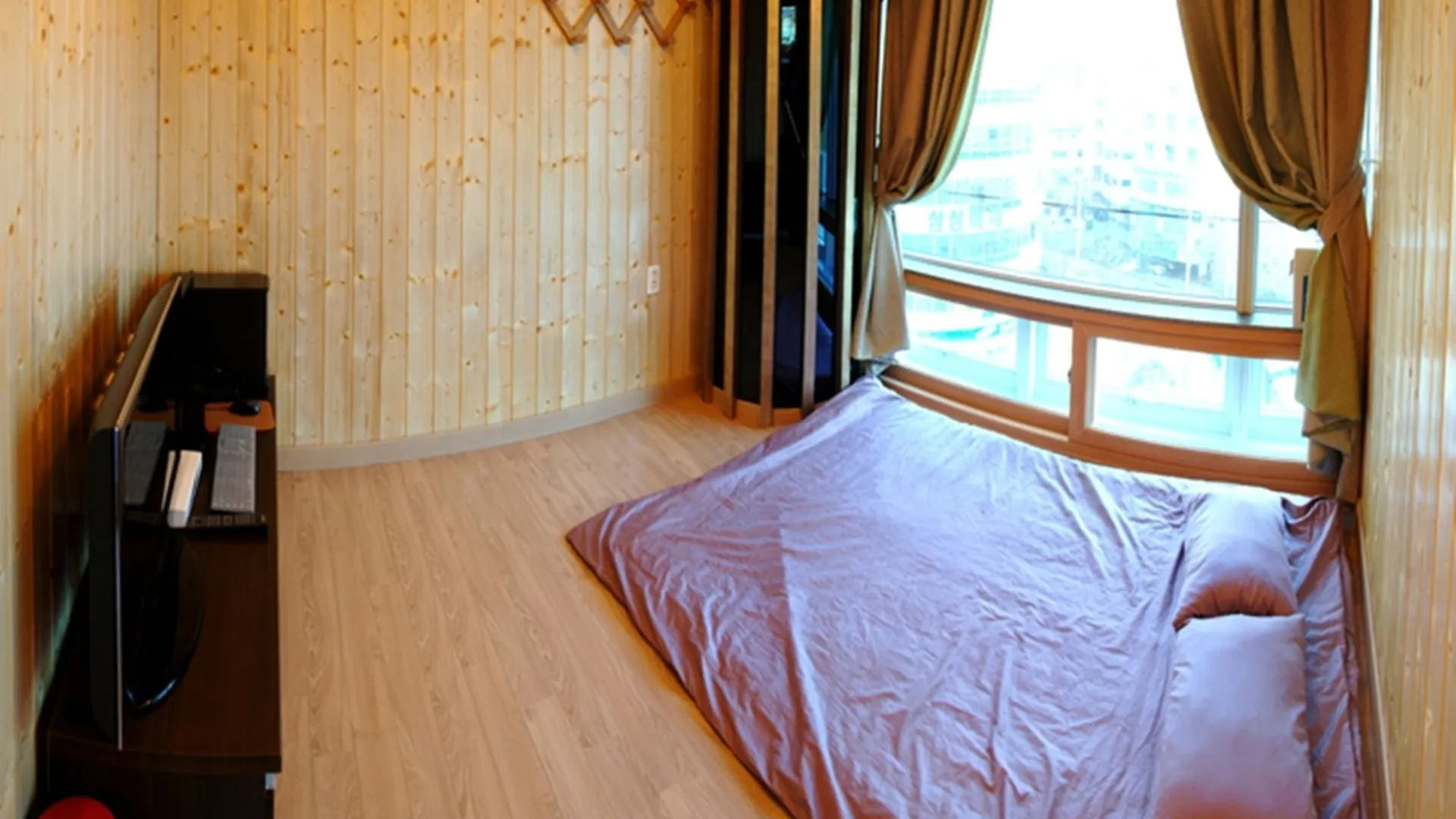 Story Guesthouse Busan 2*,